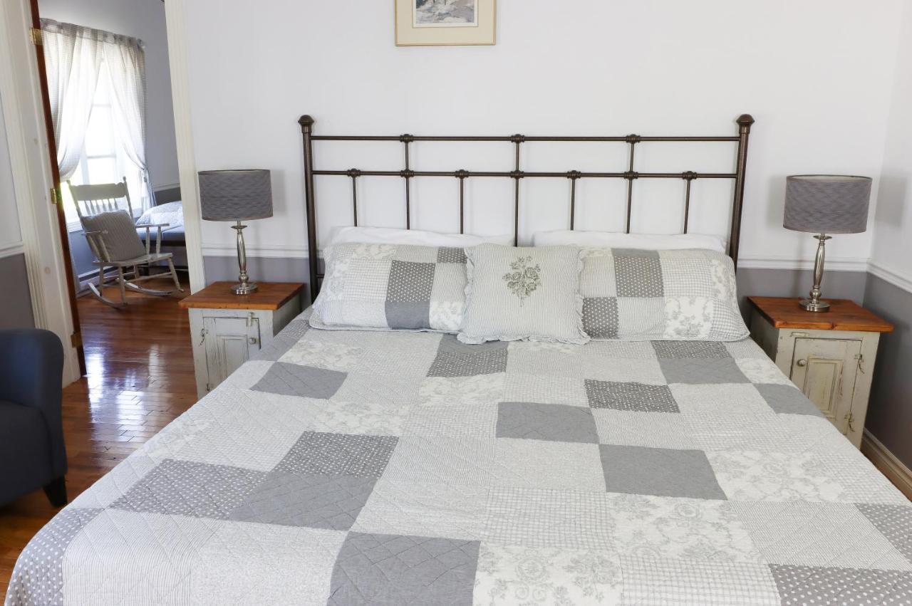 Bed & Breakfast, Gite La Princesse Des Champs Boischatel Bagian luar foto