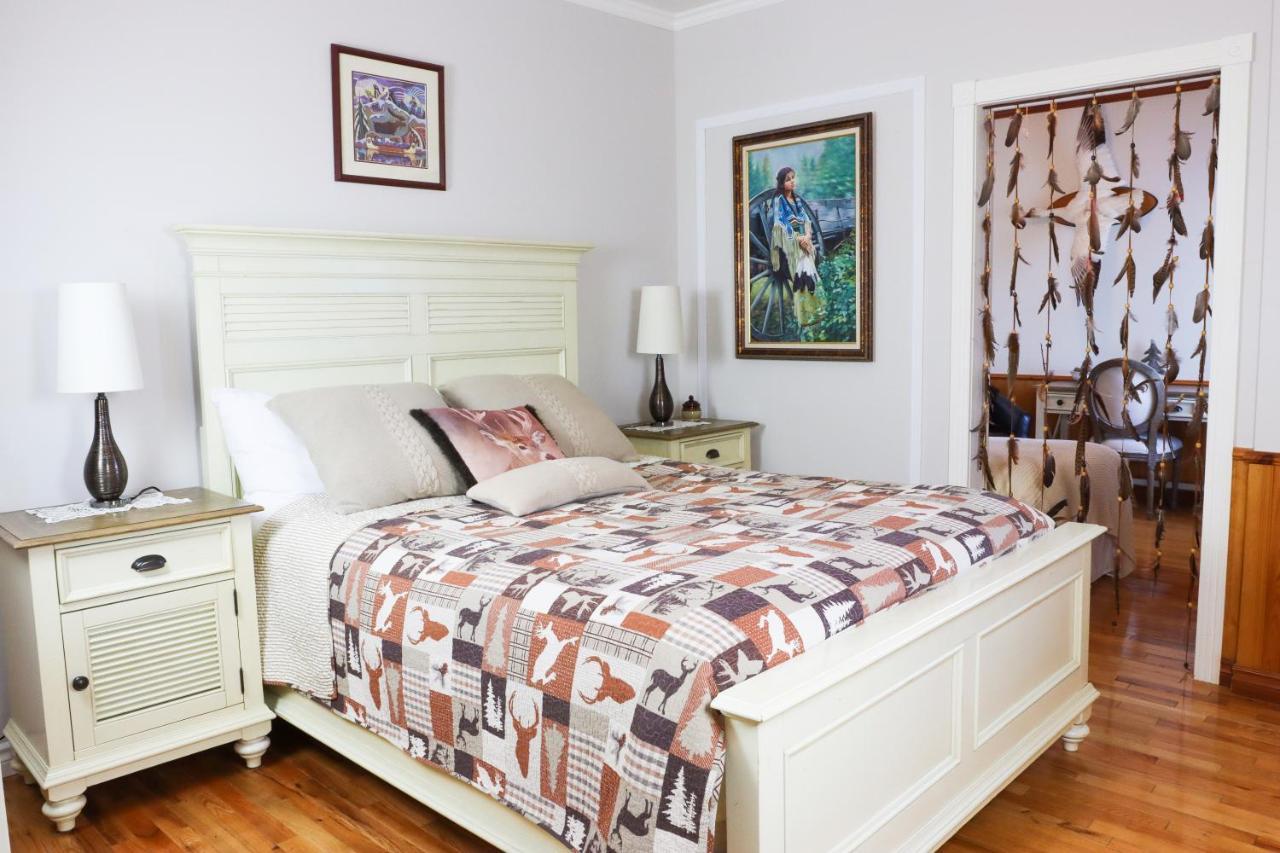 Bed & Breakfast, Gite La Princesse Des Champs Boischatel Bagian luar foto